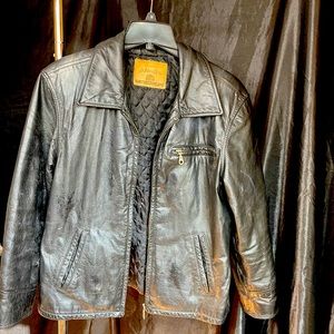 At John’s Bay 90’s leather jacket